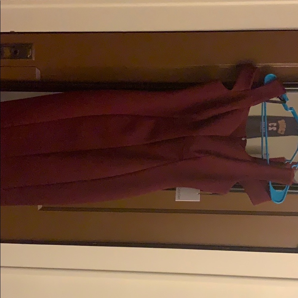 GORGEOUS MAROON CALVIN KLEIN
